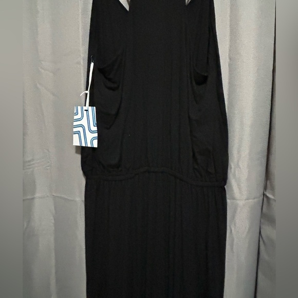 Black Knit Maxi Dress - Picture 9 of 11